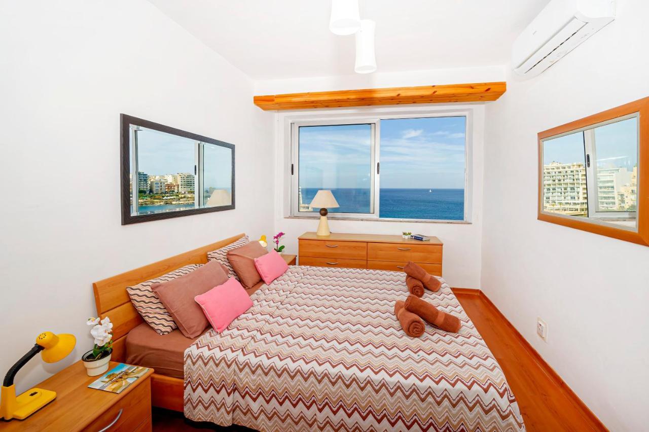 Spinola Bay Top Floor Seafront 3 Bedroom Apartment With Panoramic Sea Views - By Getawaysmalta Saint Julian's ภายนอก รูปภาพ