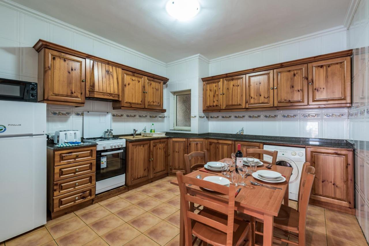 Spinola Bay Top Floor Seafront 3 Bedroom Apartment With Panoramic Sea Views - By Getawaysmalta Saint Julian's ภายนอก รูปภาพ