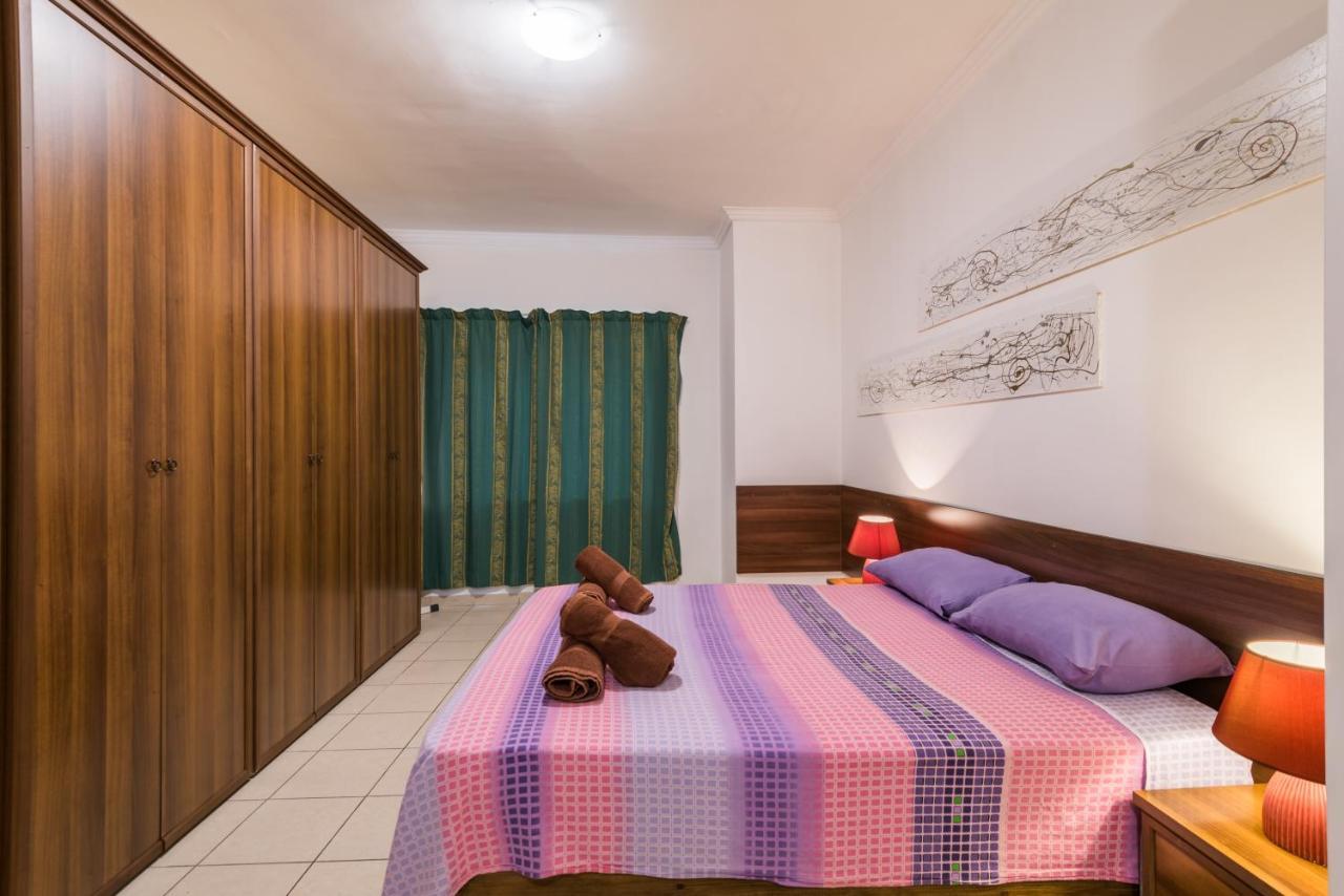Spinola Bay Top Floor Seafront 3 Bedroom Apartment With Panoramic Sea Views - By Getawaysmalta Saint Julian's ภายนอก รูปภาพ